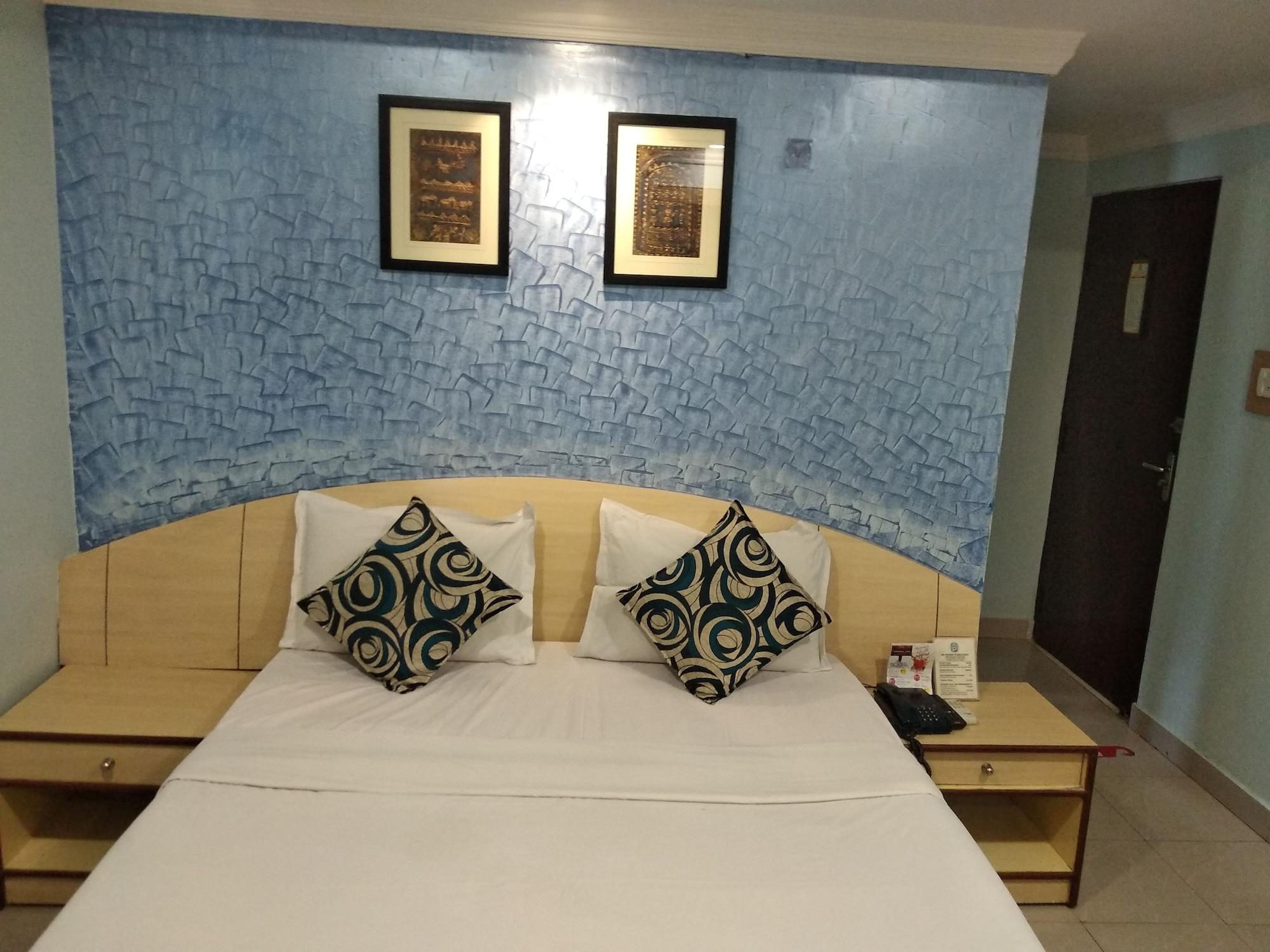 Hotel Pushpak Bhubaneswar Exterior foto