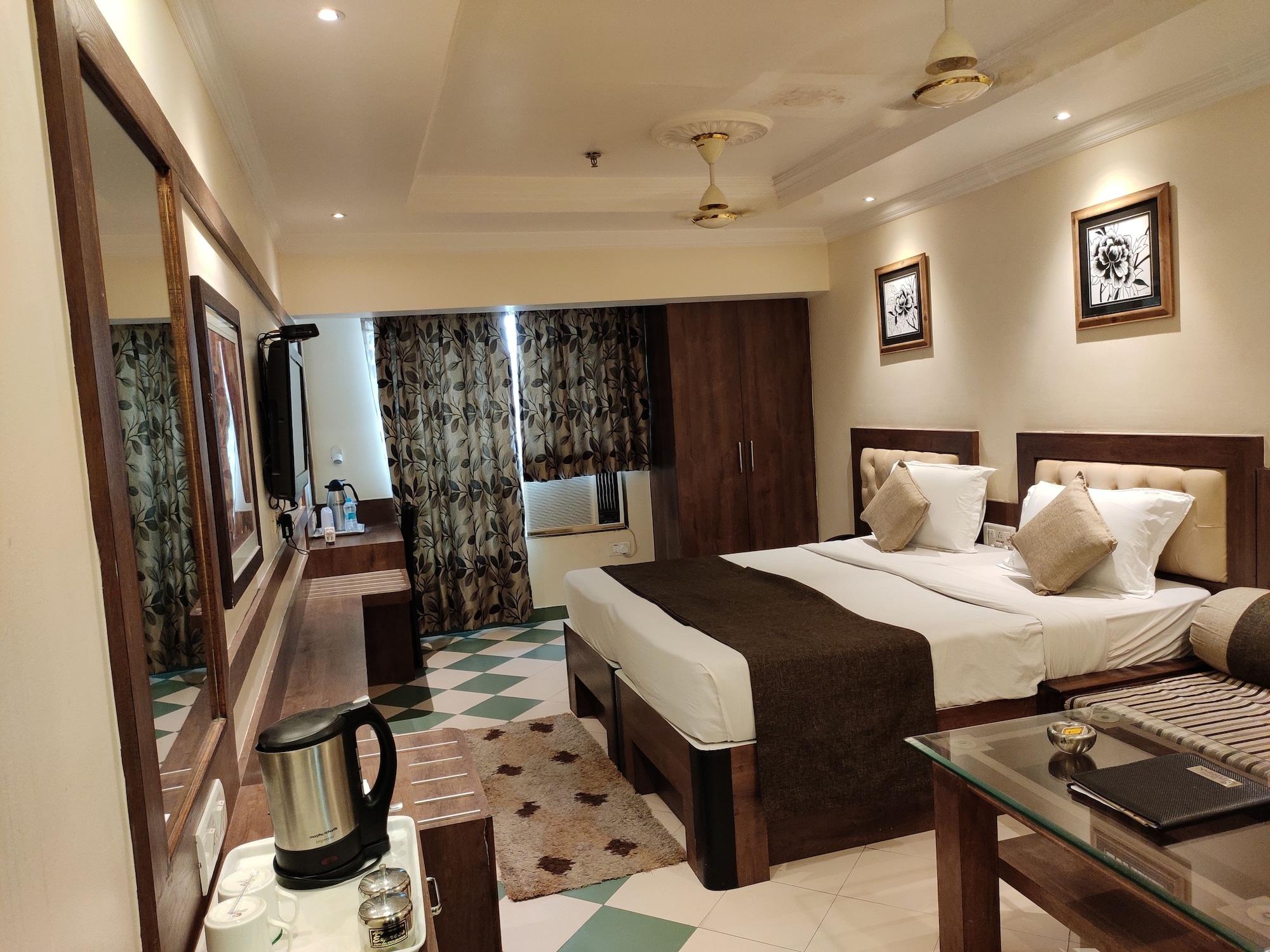 Hotel Pushpak Bhubaneswar Exterior foto