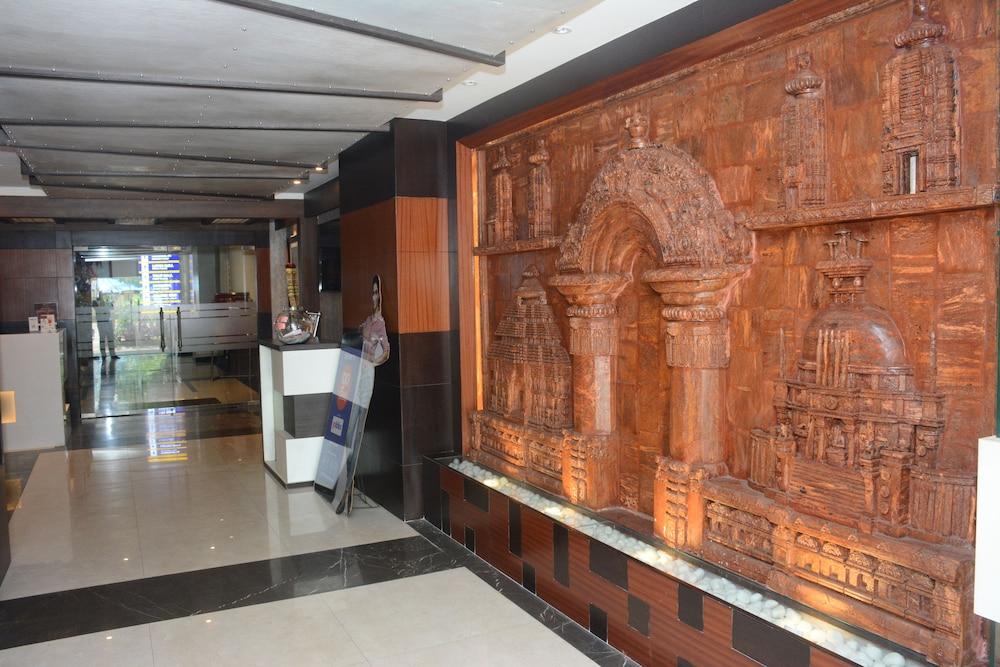 Hotel Pushpak Bhubaneswar Exterior foto