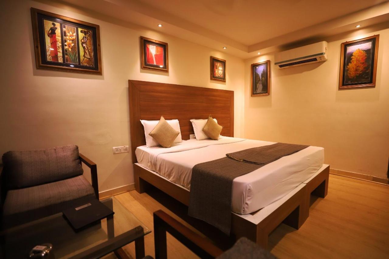 Hotel Pushpak Bhubaneswar Exterior foto