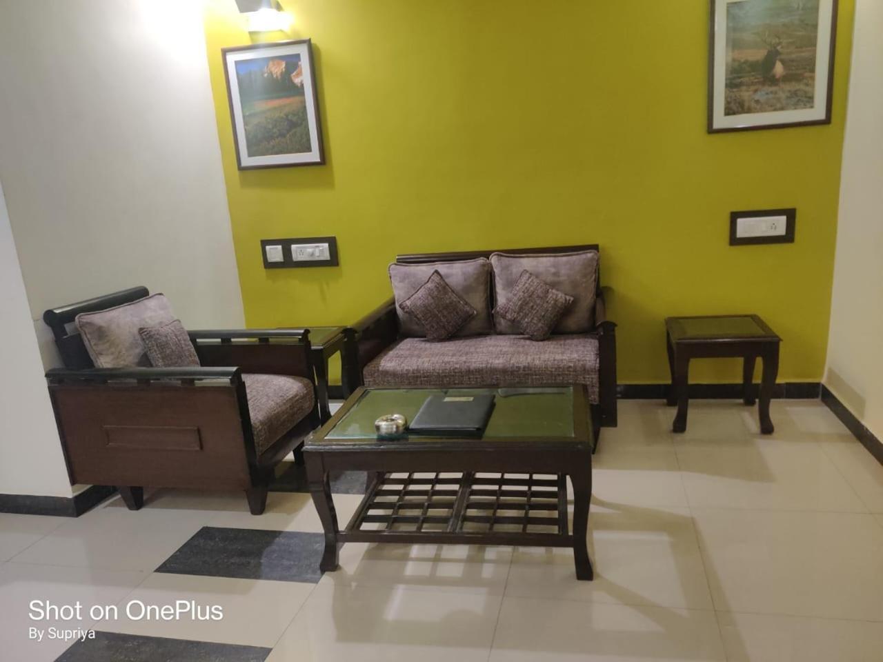 Hotel Pushpak Bhubaneswar Exterior foto