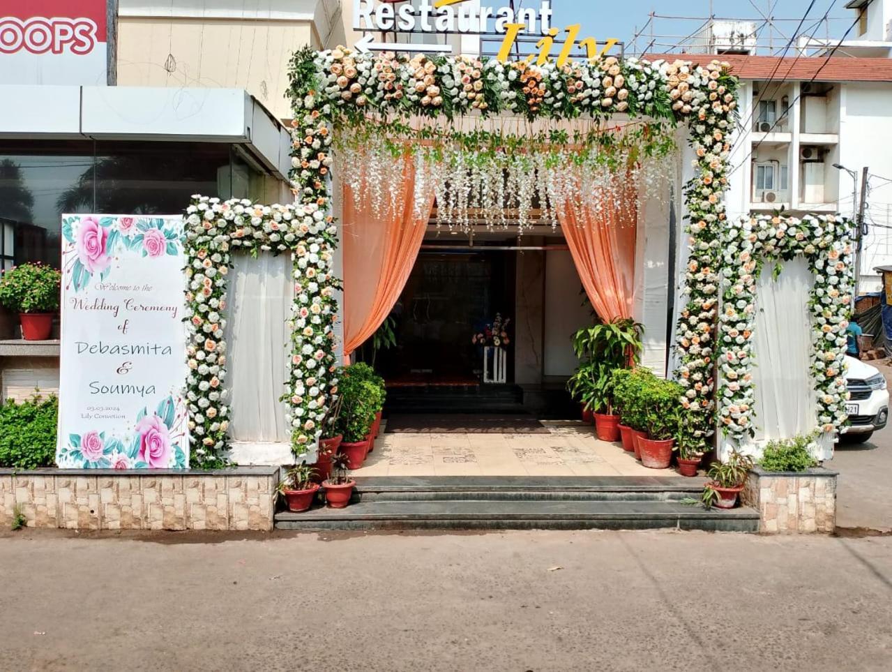 Hotel Pushpak Bhubaneswar Exterior foto