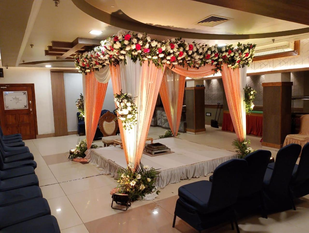 Hotel Pushpak Bhubaneswar Exterior foto