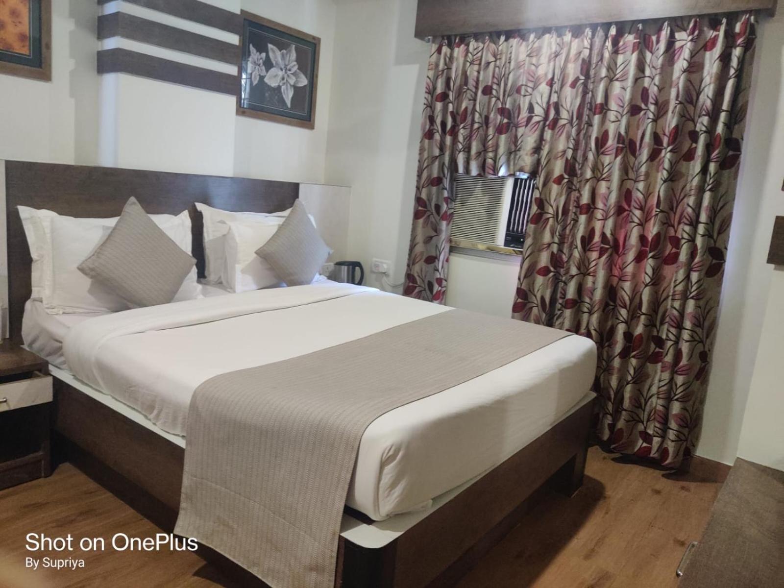 Hotel Pushpak Bhubaneswar Exterior foto