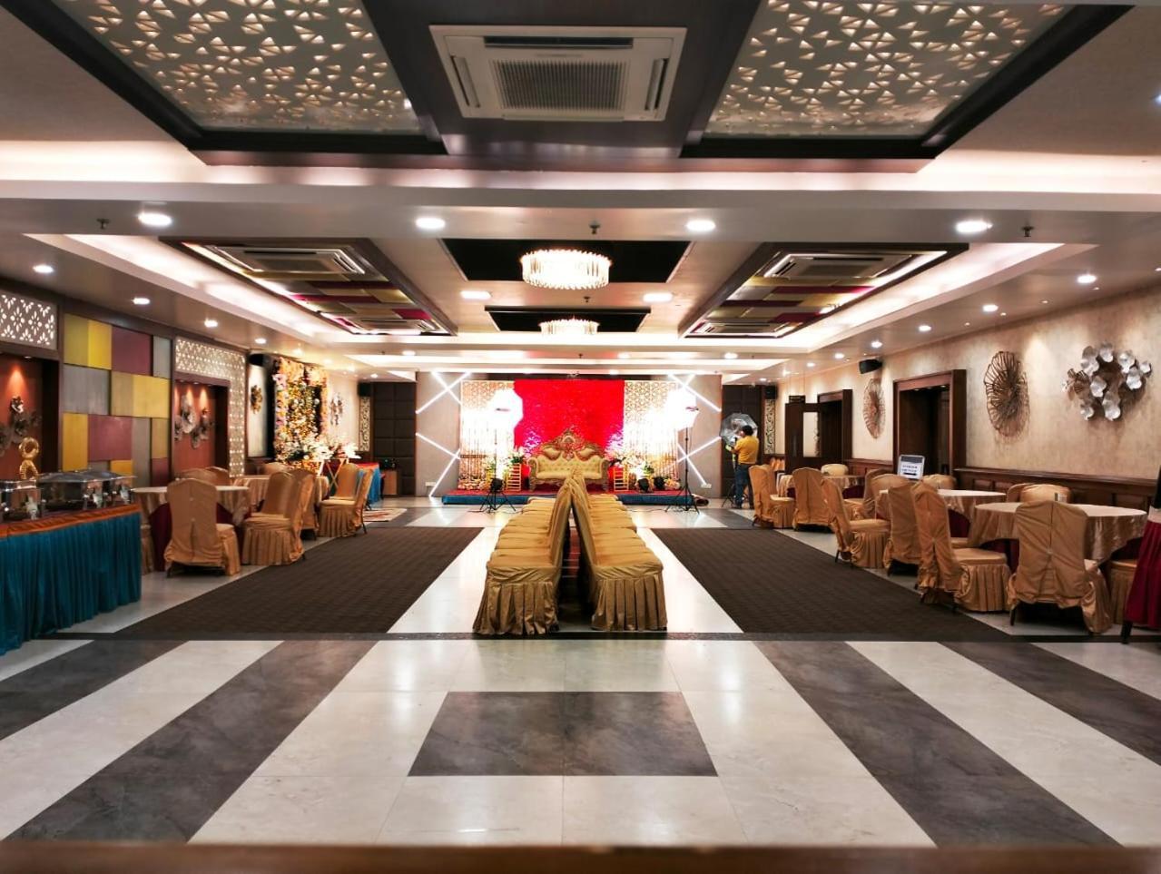 Hotel Pushpak Bhubaneswar Exterior foto