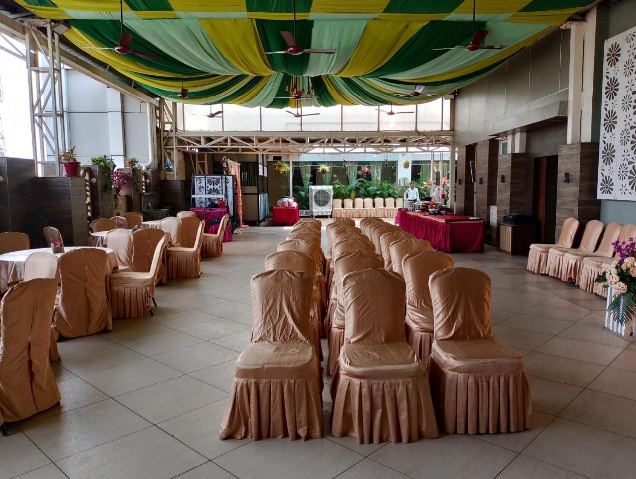 Hotel Pushpak Bhubaneswar Exterior foto