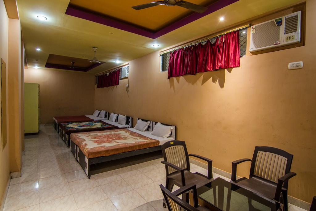 Hotel Pushpak Bhubaneswar Exterior foto